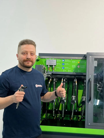 0445115084 Bosch Einspritzdüse Injektor Opel Renault Megane 2.0 dCi 8200828913